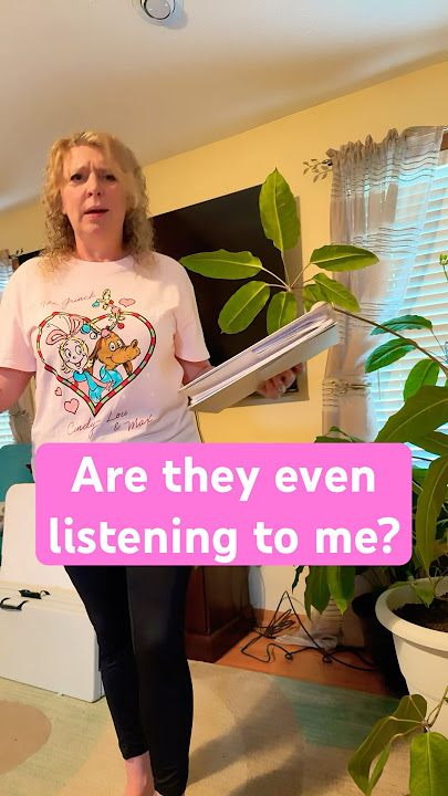 I can’t believe she did with the tree skirt 🙄