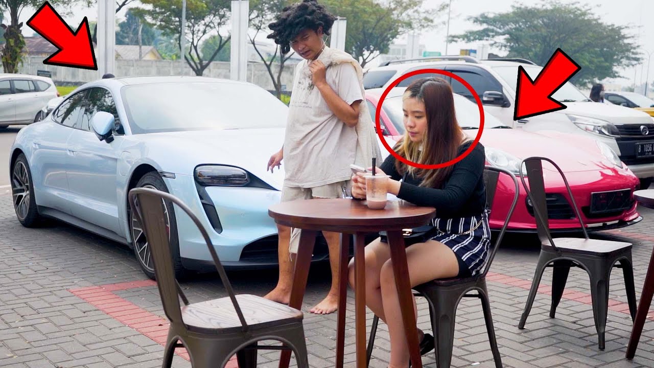 GEMBEL GA DIGUBRIS SAMA CEWE CANTIK INI !!? Padahal Gembel Bawa 2 Mobil Sport PORSCHE