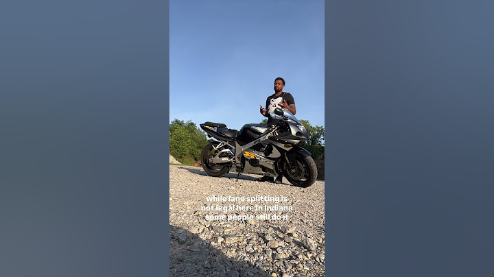 I DON’T LANE SPLIT🙅🏾‍♂️🏍️ #motorcycle #bikelife #sportbike