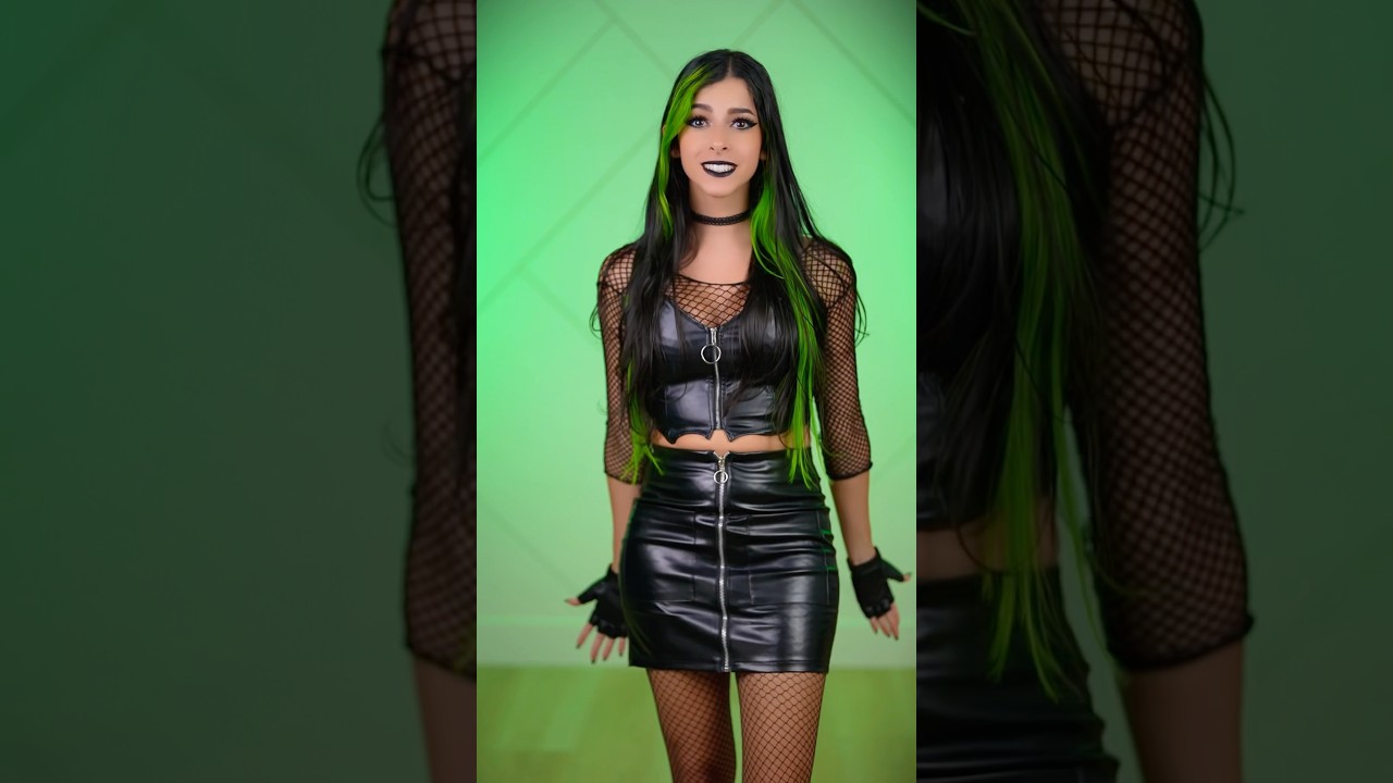 cant control myself 😳 #foryou #gothclub #helpmemakethismakesense #emo #punk #goth #trending #alt