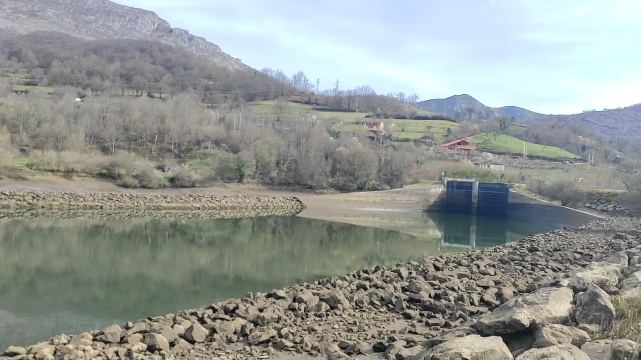 Estado del Embalse de Rioseco, Sobrescobio, Asturias, un 23-2-2022.