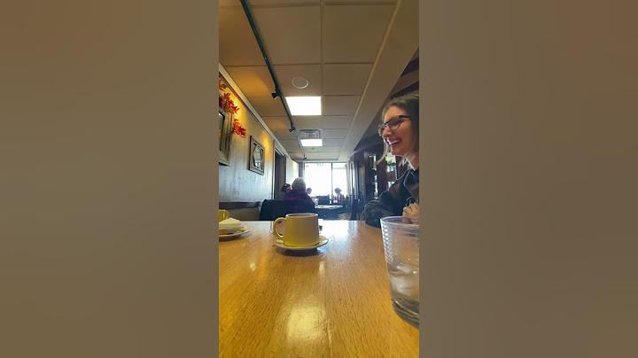 Waitress surprised with $1,000 cash