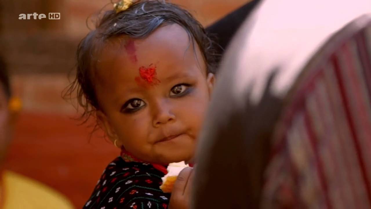 (2.10) Enquête d'ailleurs - Kumaris, les enfants-dieux du Népal