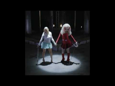DJ Suzy - scarecrow