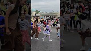 달려🏃‍♀️ 한명씩 투입!! 달려라 슬릭백이야🎵 #춤추는윤지 #슬릭백 #챌린지 #slickback #쇼츠 #kpop #댄스 #춤추는곰돌 #춤추는곰돌의랜덤댄스