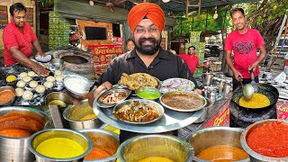 दिल्ली का देसी शुद्ध वैष्णो ढाबा(इनके स्वाद का कोई जवाब नहीं)| Indian Street Food