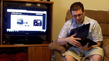 Toshiba e205 with WiDi Hands On | Notebooks.com