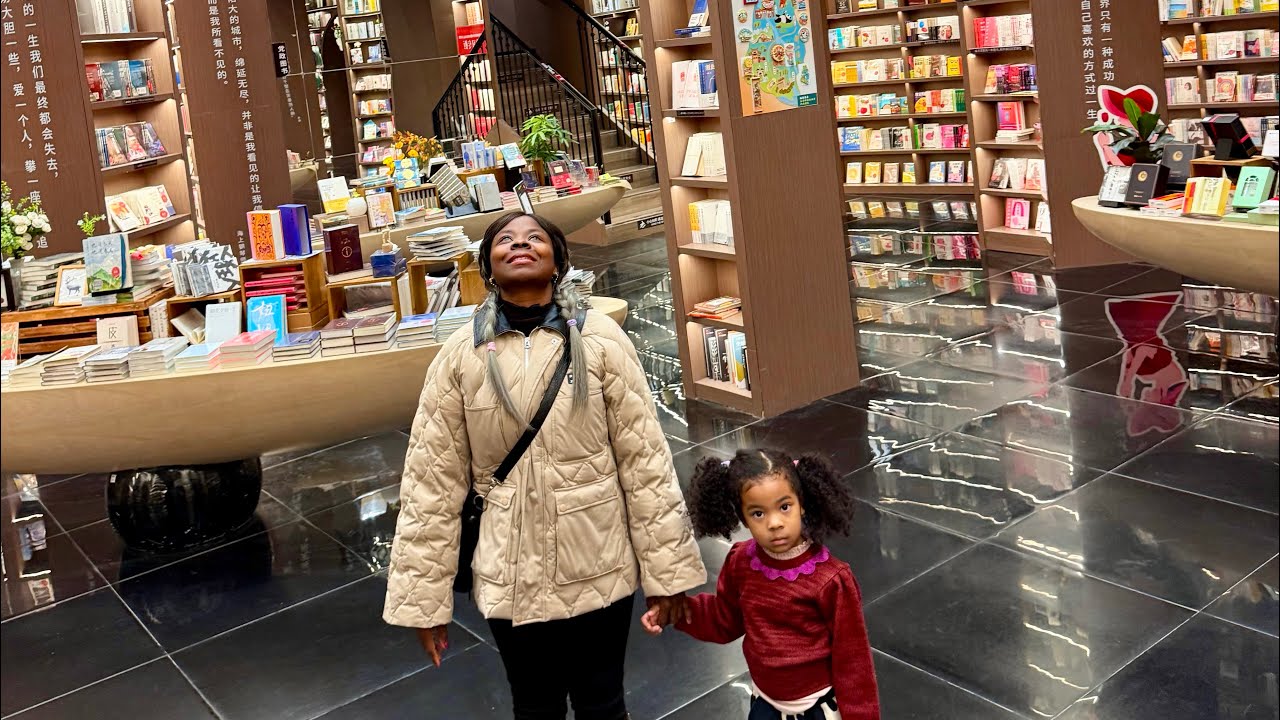 Семья вернулась из отпуска?