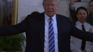 Trump Surprises First White House Tour Visitors