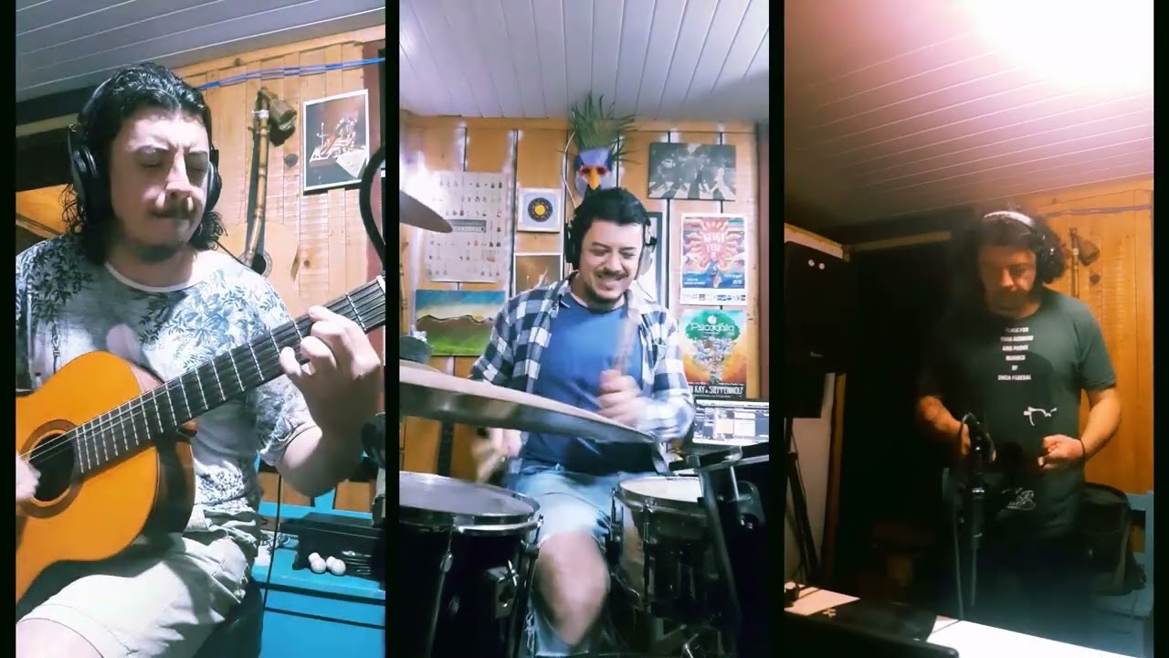 Watch Experimento 15 - Alessandro Moleta (Official Video) on YouTube Watch Experimento 15 - Alessandro Moleta (Official Video) on YouTube