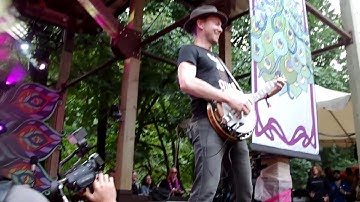 The Infamous Stringdusters Live From Northwest String Summit- For What Its Worth Fork Stash Fork