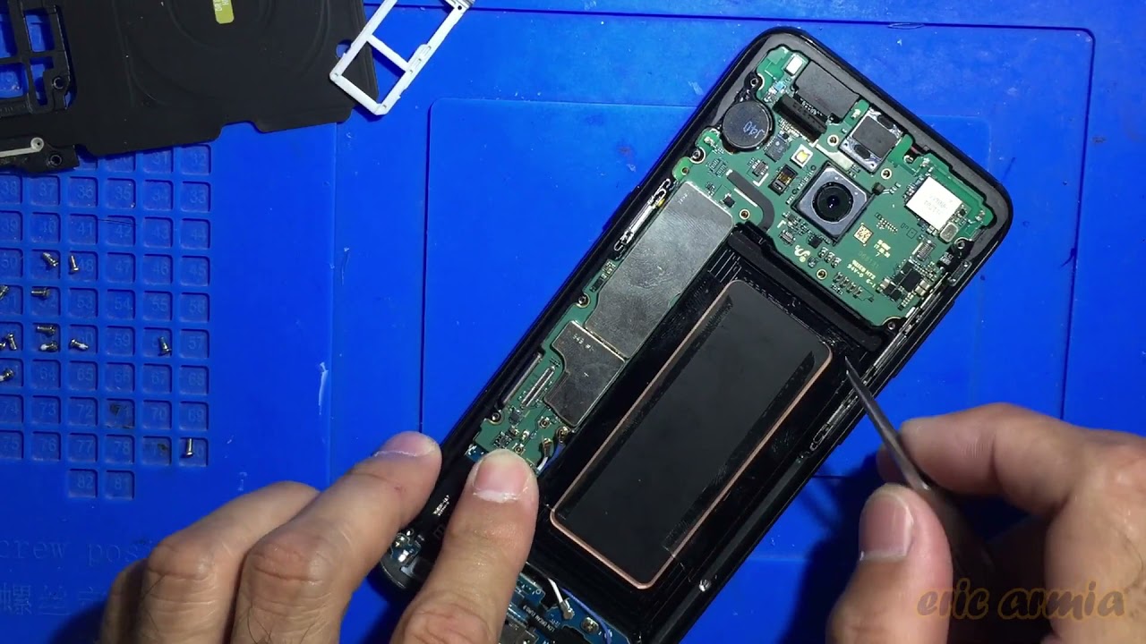 SAMSUNG S8 (SM-G950F) LCD SCREEN REPLACEMENT