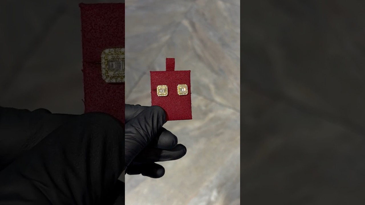 18K Gold Diamond Earrings | Item #66806