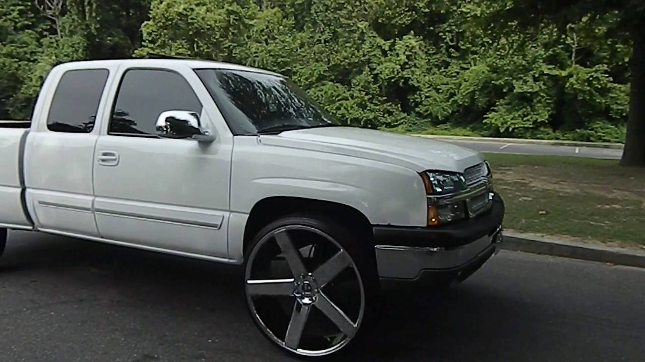 White Chevy Silverado on Dub Ballers at Mlk Park - YouTube
