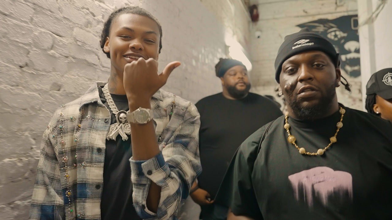 Assista a Babyfxce E & Rio Da Yung Og Shut Down the Stage in ATL! (Official Vlog) no YouTube Assista a Babyfxce E & Rio Da Yung Og Shut Down the Stage in ATL! (Official Vlog) no YouTube
