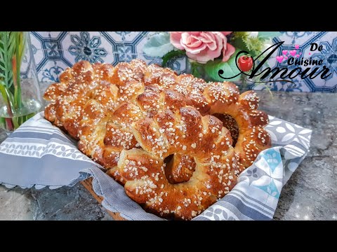 the kaak oranais, brioche flavored with spices