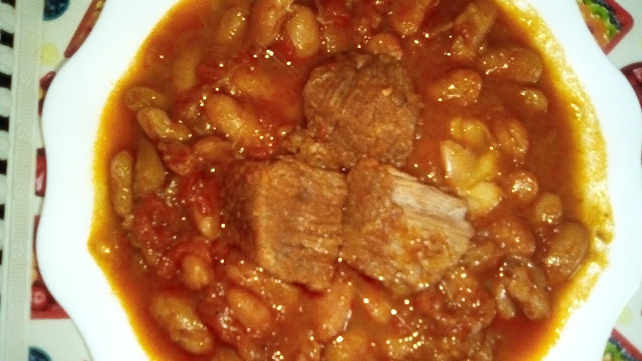 لوبيا تفصاص (لوبيا غريني) باللحم البڨري