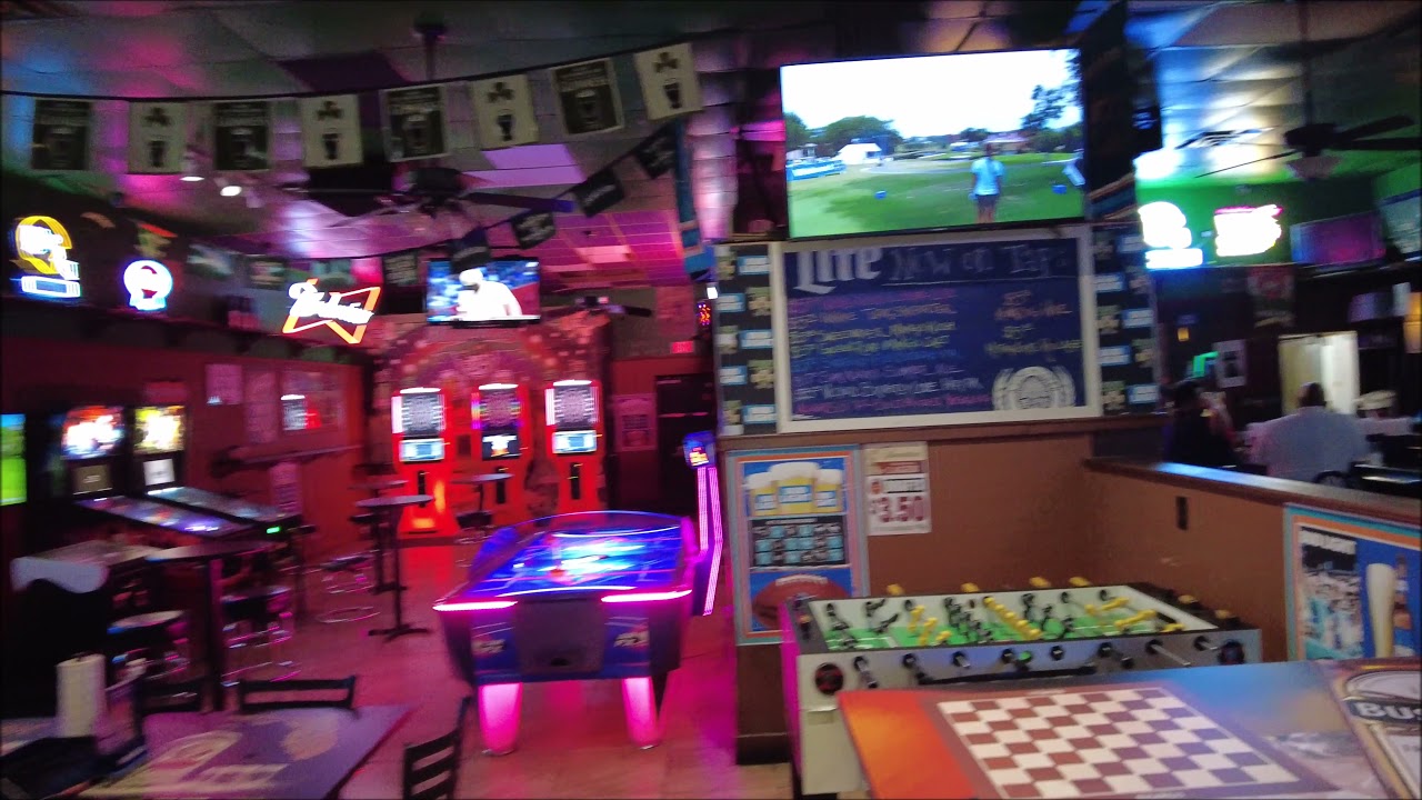 Cheap Drinks Hangout Bar Games Devaney's Sports Pub 7660 University Blvd, Winter Park, FL 32792
