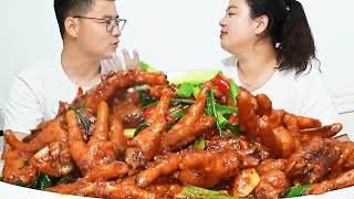 Recently those who have no appetite must make this spicy fried chicken claw which is spicy and ta