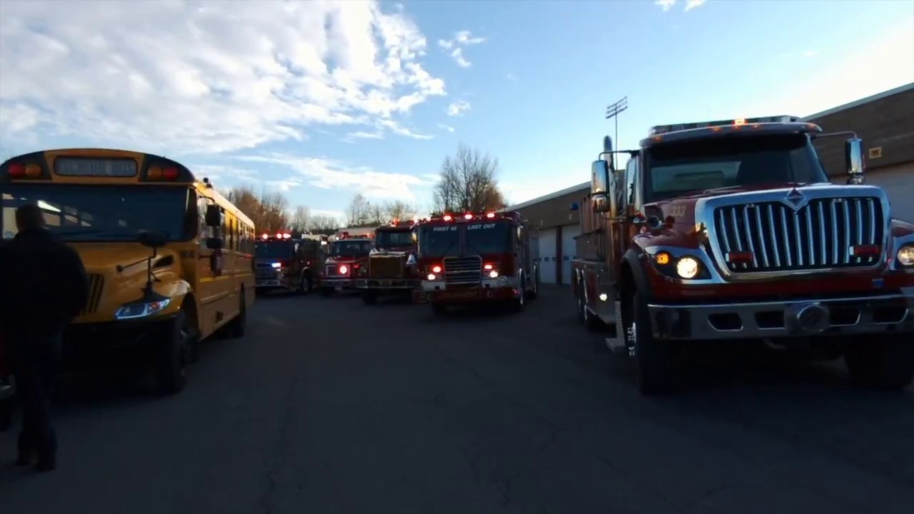 CROSS COUNTRY FIRE TRUCK ESCORT AT SAUQUOIT VALLEY YouTube