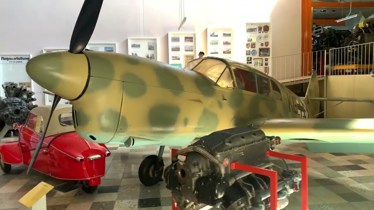Огромный музей Авиации в Германии.