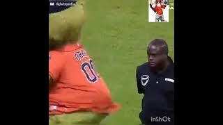 Funny drum and bass video mash up. Koherent and Monrroe, need you.