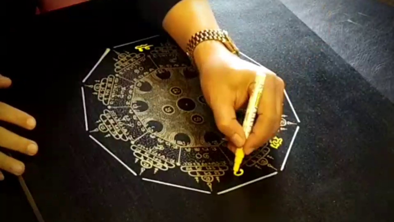 Drawing with GEL PENS on BLACK PAPER! - Will it Work? 