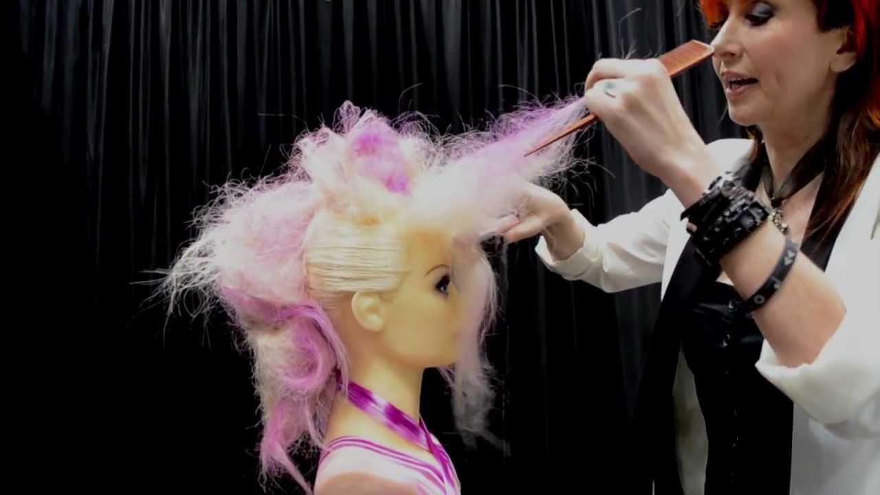 How-To: Editorial Styling Tip from Pivot Point's Yolly Ten Koppel