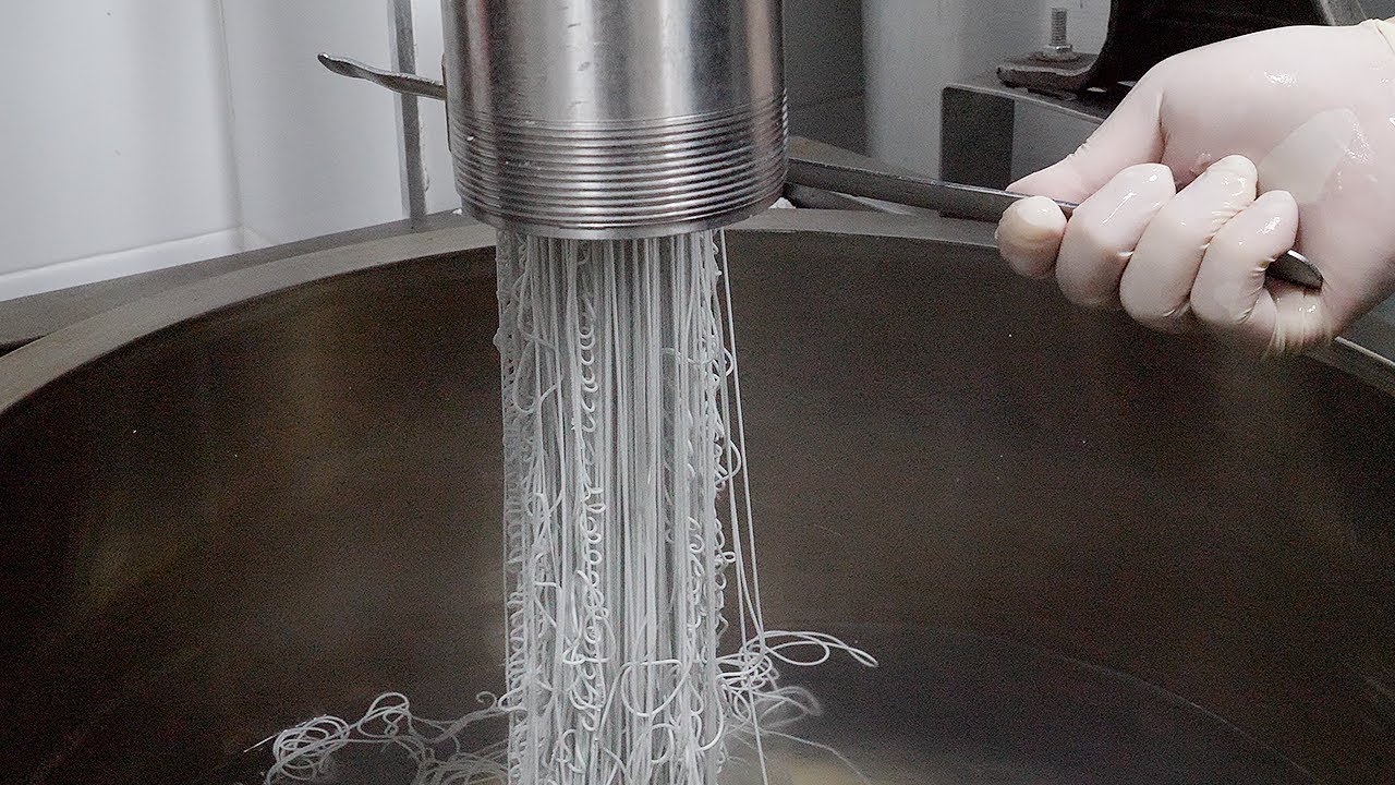 개그맨이 운영하는 냉면집! 물냉면, 비빔냉면 / korean cold noodles in chilled broth - naengmyeon