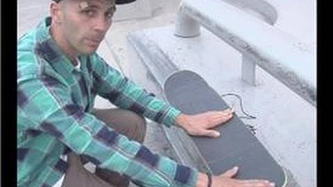 Skateboarding Tricks : Front Side 50-50 180 Out Mistakes