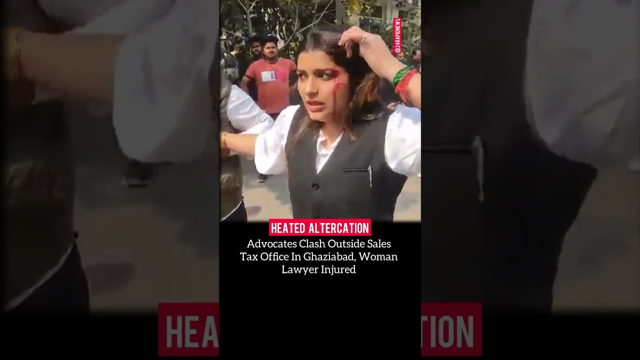 Clash Between Lawyer 😱😱 