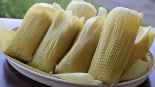 Tamales de Elote Rellenos De Rajas Con Queso / Muy Facil