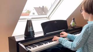 Miki Farenin Dansı Piyano