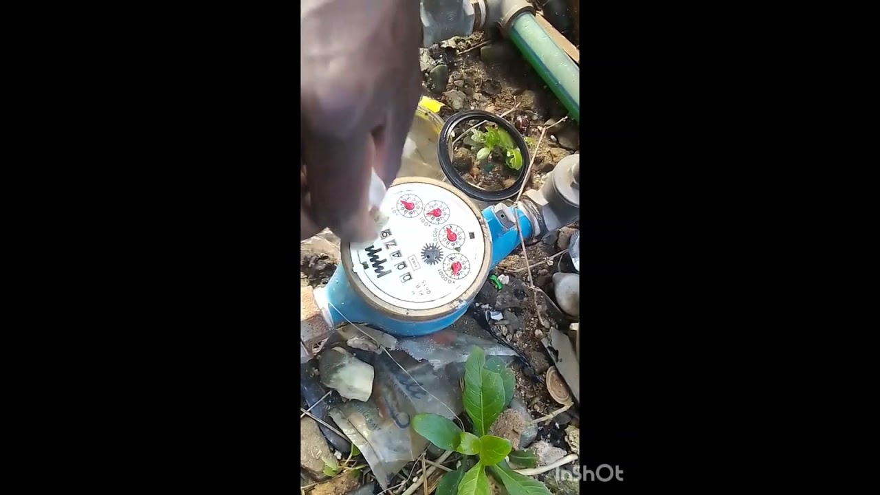 How to clean a dirty water meter