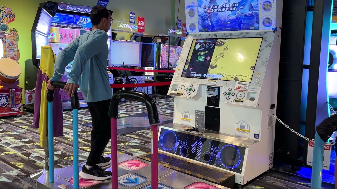 DDR WORLD (at Round1 Elizabeth): 激アツ☆マジヤバ☆チアガール