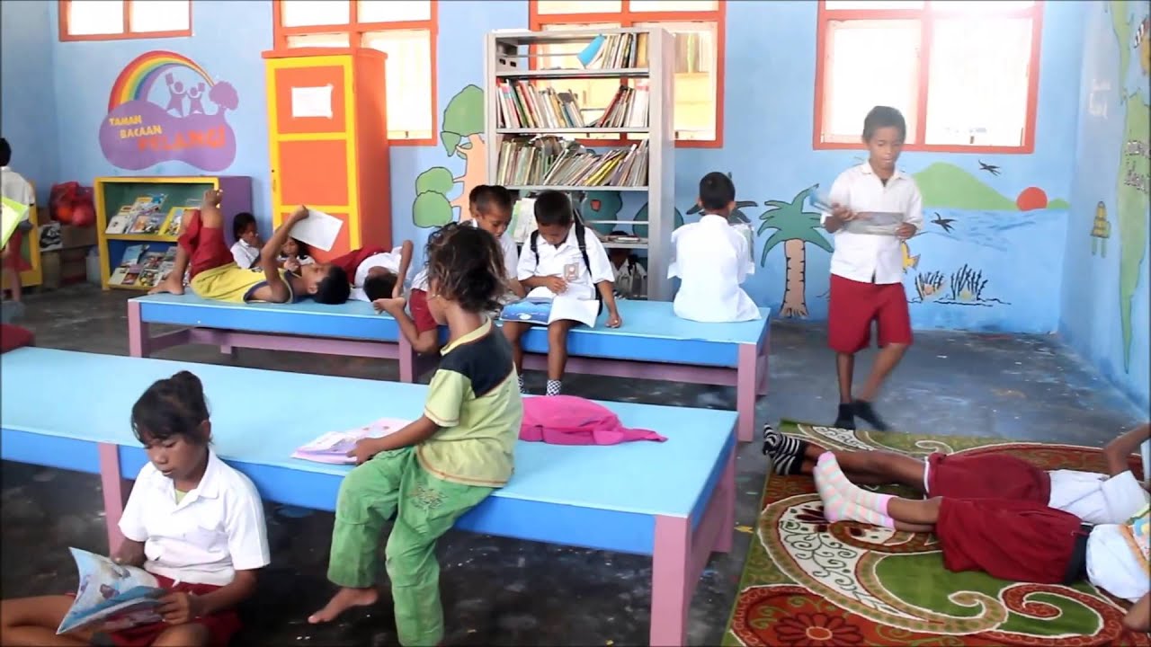  Taman  Bacaan  Pelangi Pulau Messah YouTube