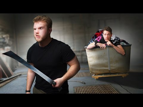 Hide and Seek In An Abandoned Warehouse! | GTA5