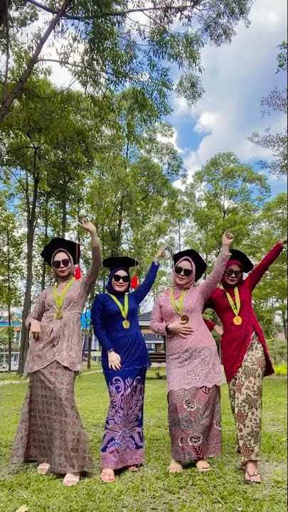 WISUDA ONLINE BARENG KAWAN CHECK!!! #wisuda #tiktok #challenge #hair #style