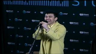 MAX - Lights Down Low Acoustic Content