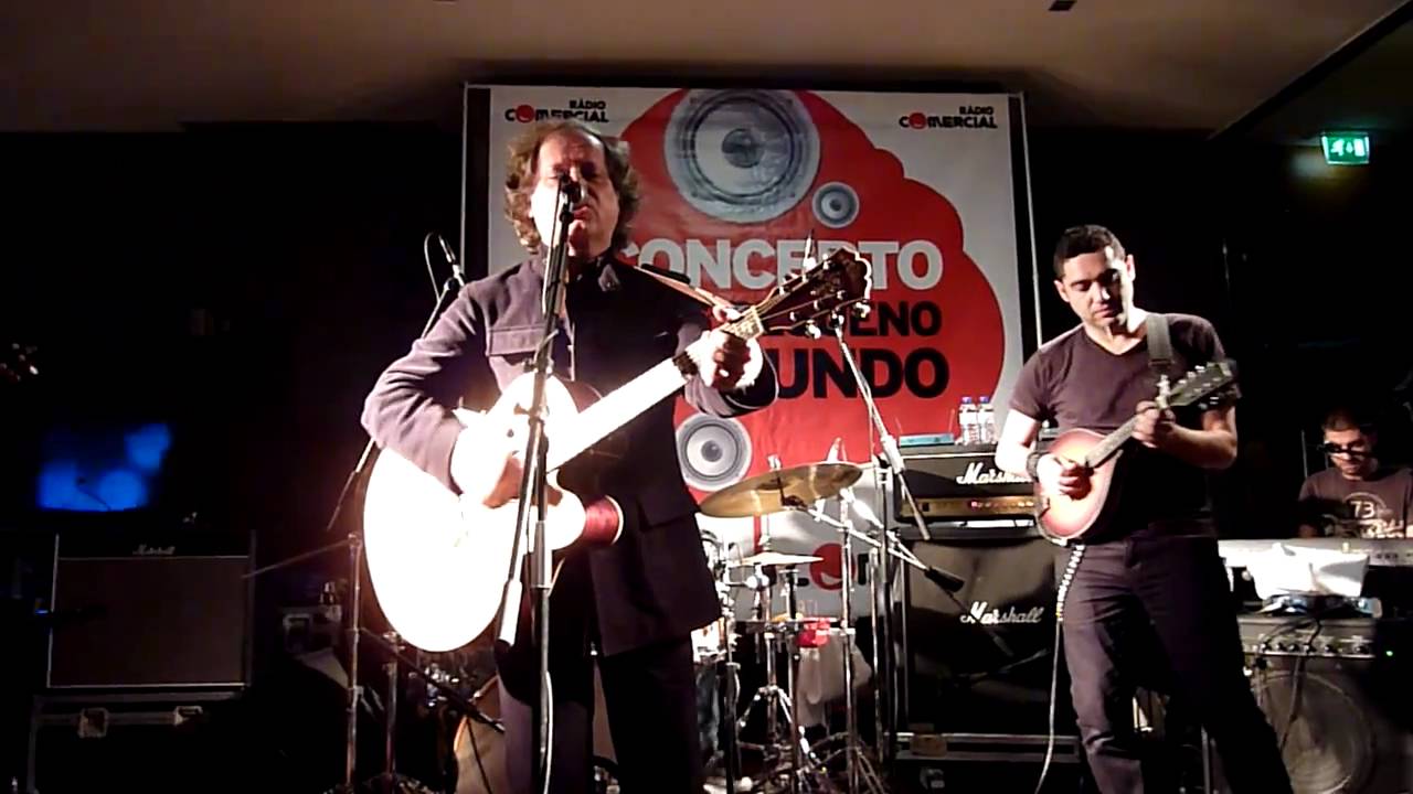 Concerto Mais Pequeno do Mundo com os UHF - Brincar no Fogo