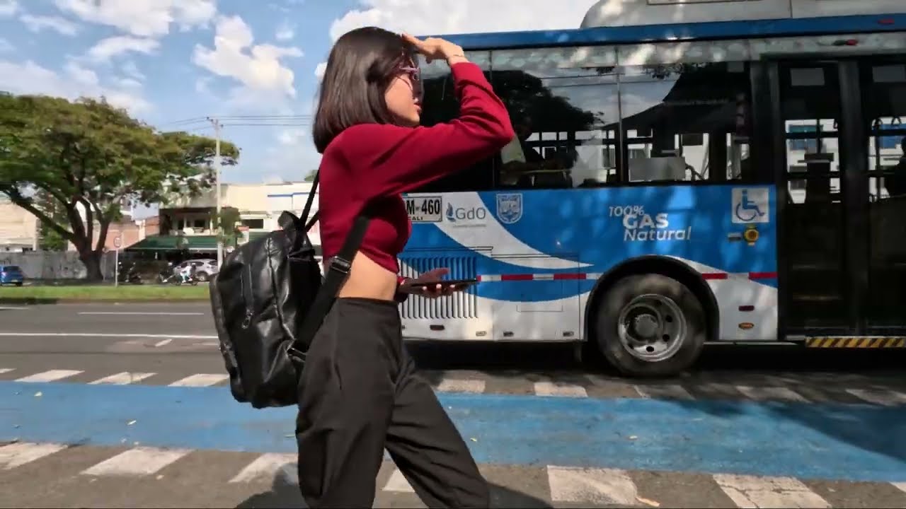 Santiago de Cali en bici: barrio El Ingenio - El Caney - Ciudad 2000 - La14 / 'La Montaña' de la 80