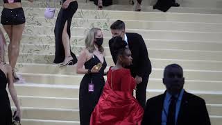 Jennifer Hudson gets serenaded by fans at 2021 Met Gala day after celebrating her 40th birthday