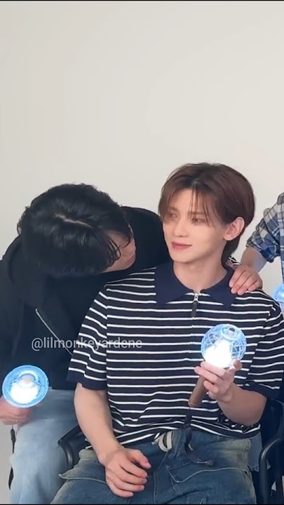 Jongho turns into a boykisser only with Yeosang 🤭🤭💕 #ateez #jongsang #jongho #yeosang