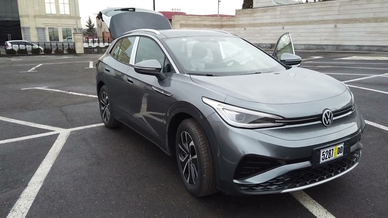 volkswagen id.4 X Pure из свежего завоза. Реально живая машина на продаже. Очень красивый цвет.