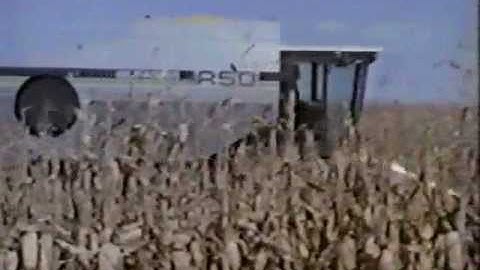 AGCO, Allis-Chalmers, Gleaner R-50 combine video