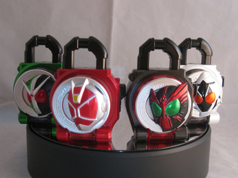 Kamen Rider Fourze/OOO & Wizard/W Lockseeds Review (Kamen Rider