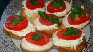 Бутерброды с помидорами и сыром