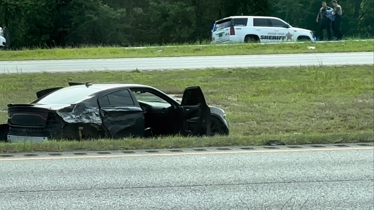 Police chase on I65 South ending in Falkville, AL. YouTube