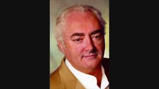 DENNIS O´NEILL SINGS DONIZETTI SONGS  &quot; AH, RAMMENTA, O BELLA IRENE &quot;