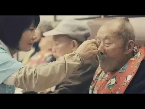 平安夜葉德嫻劉德華的第二個「媽媽」全程抓拍華，華仔感激送祝福：生日快樂！ - 藝人故事